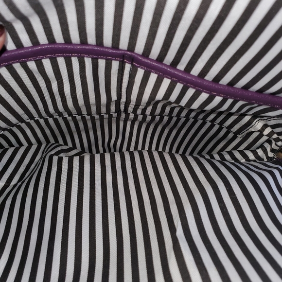 Ostrich Embossed Backpack/ Wallet Or Wristlet - Picture 5 of 8